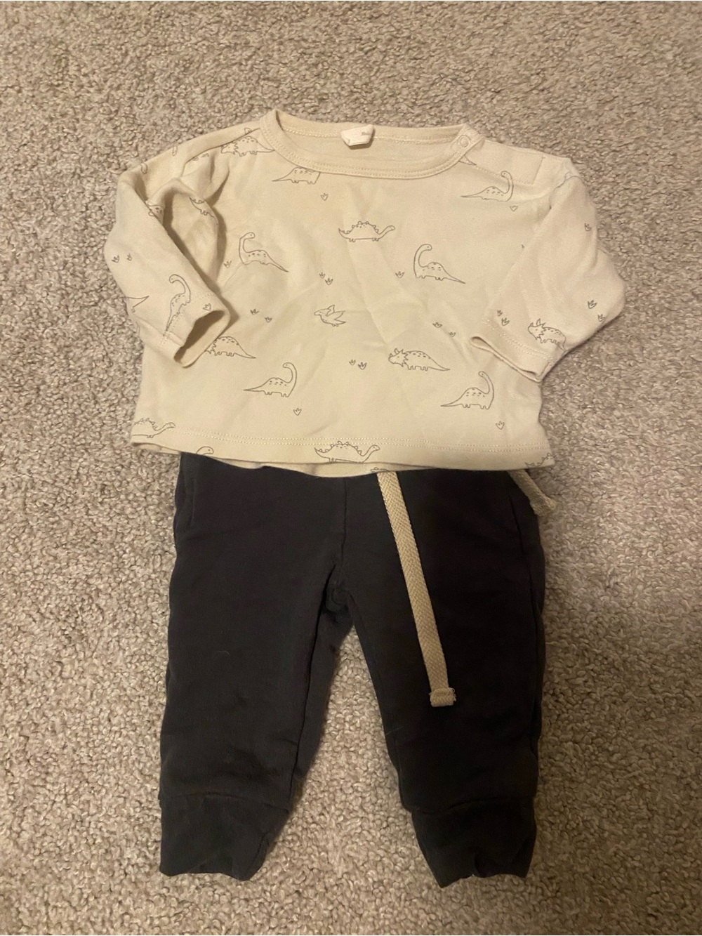 Quincy Mae Cream Dino Top with Black Jogger Set